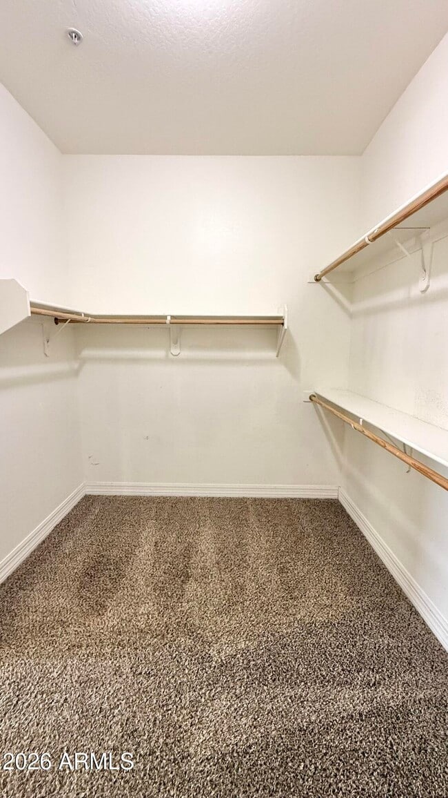 Building Photo - 1456 E 9th St