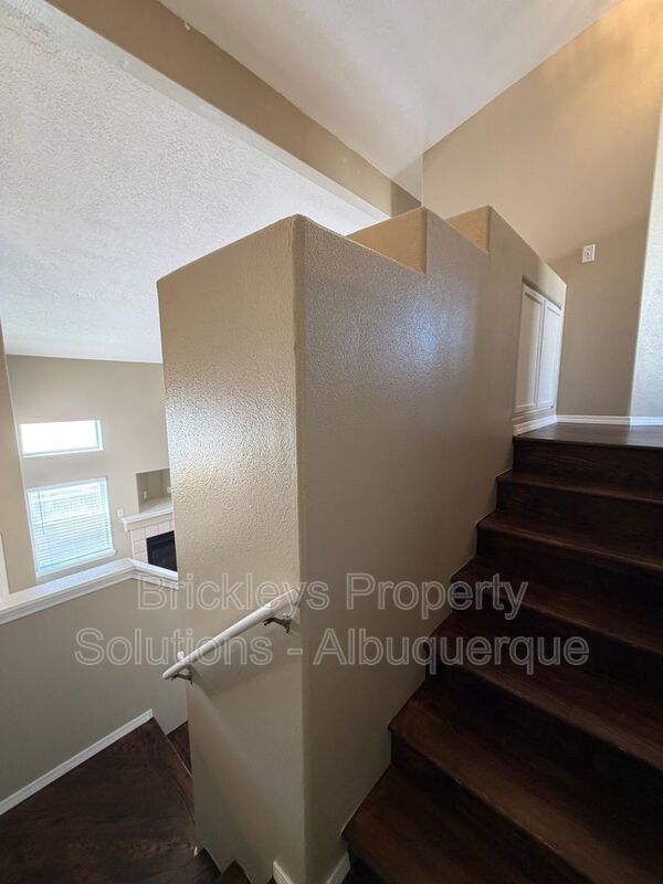 Building Photo - 10527 Brookline Pl NW