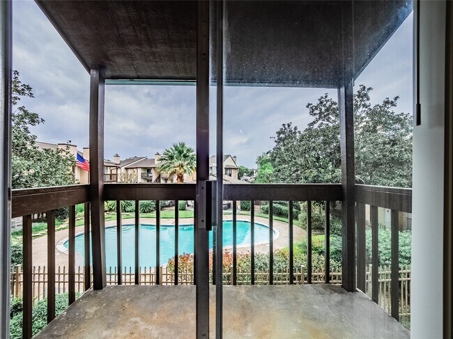 Building Photo - 1500 Bay Area Blvd