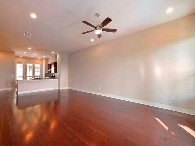 Building Photo - 2520 Bluebonnet Ln