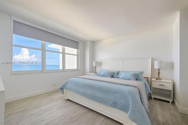 Building Photo - 5601 Collins Ave