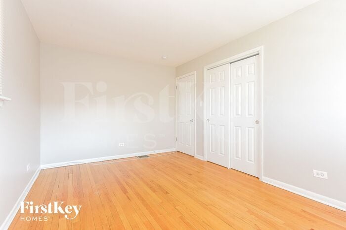 Building Photo - 4302 Applewood Ln