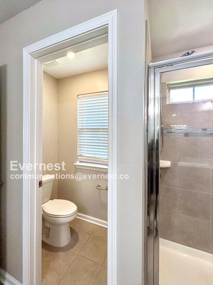 Building Photo - 140 W Morehouse Ave