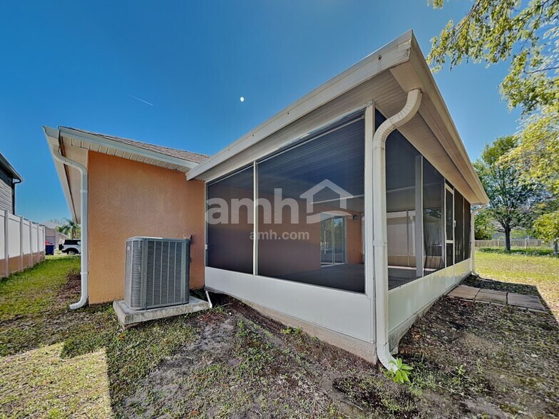 Building Photo - 2946 Mingo Dr