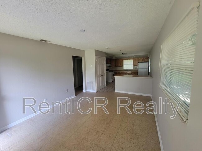 Building Photo - 37851 Crystal Way