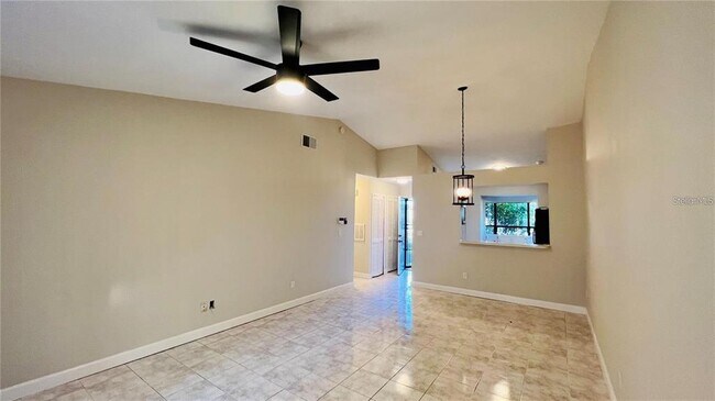 Building Photo - 2531 King Oak Cir
