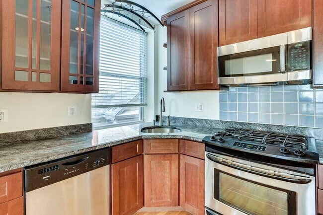 Primary Photo - 219 T St NE