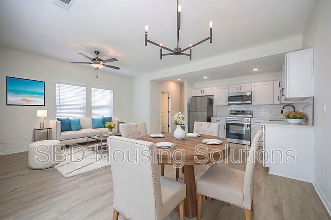 Building Photo - 9011 E 85th Pl