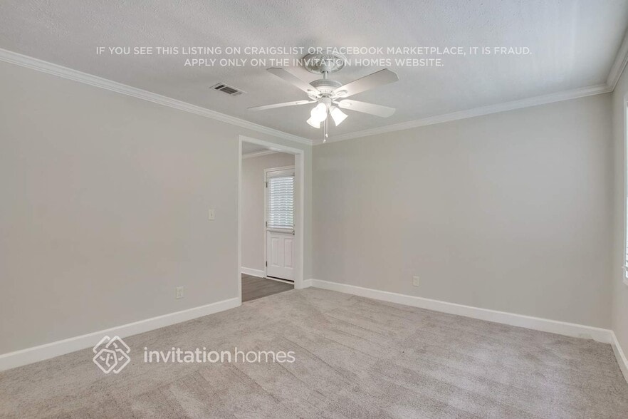 Building Photo - 3552 Meadowview Dr