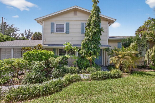 Primary Photo - 2025 S Ocean Dr