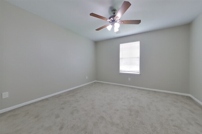 Building Photo - 640 Totem Trail Dr