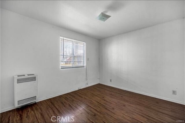 Building Photo - 822 E 87th Pl