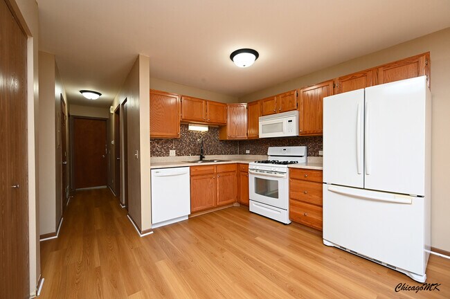 Building Photo - 340 Woodridge Cir