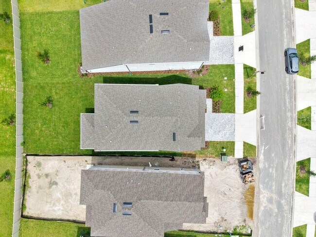 Building Photo - 33460 Binding Ties Ln