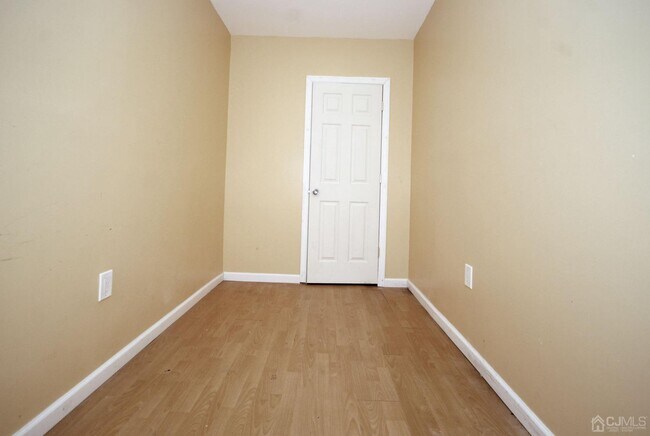 Building Photo - 57 Woods Edge Ct