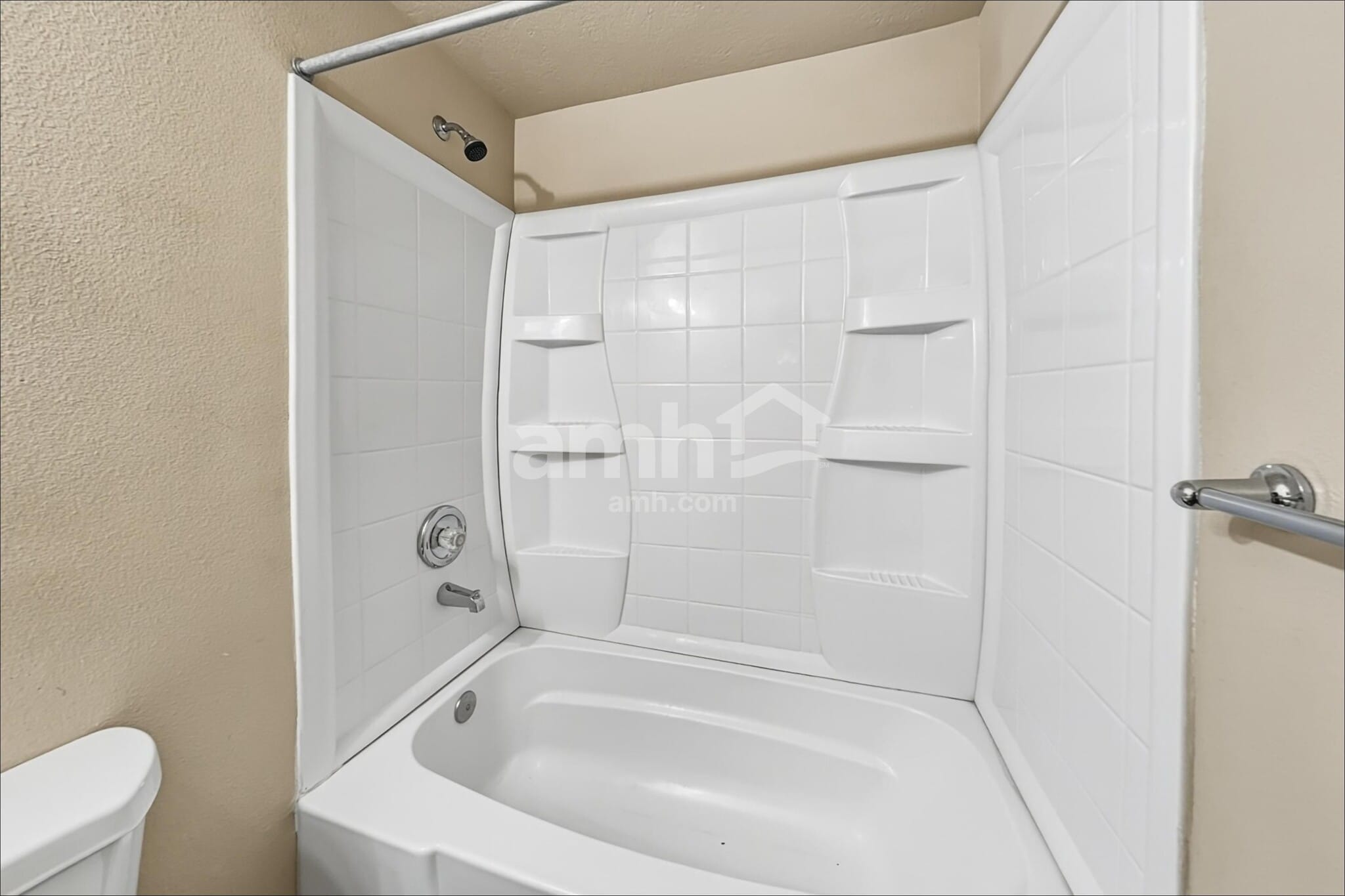 Building Photo - 2530 Cimmaron Dr