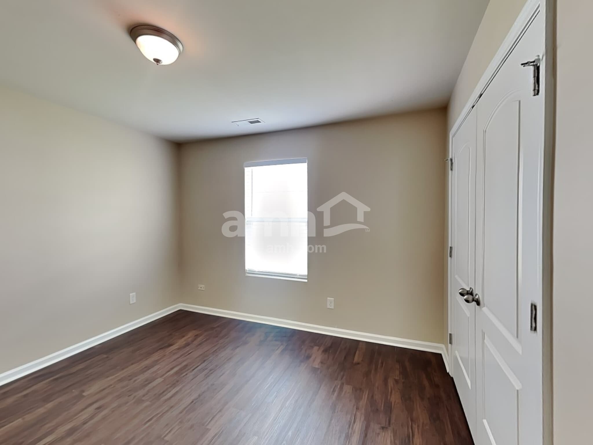 Building Photo - 261 Aershire Ct