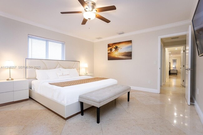 Building Photo - 833 Washington St