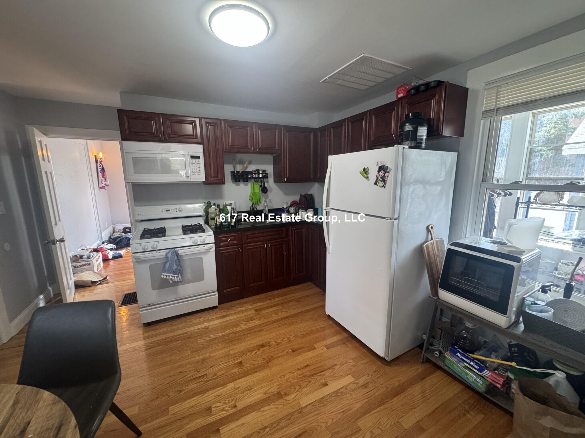 Building Photo - 27 Athol St