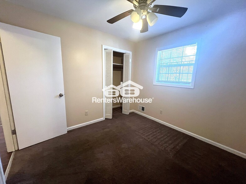 Building Photo - 3575 Leisure Ln