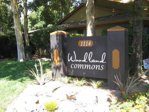 Building Photo - Check out the video! 3 Bedroom 2 Bath Cond...