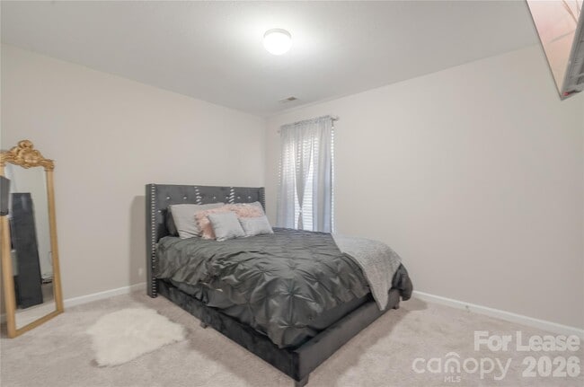 Building Photo - 223 Stockbridge Dr