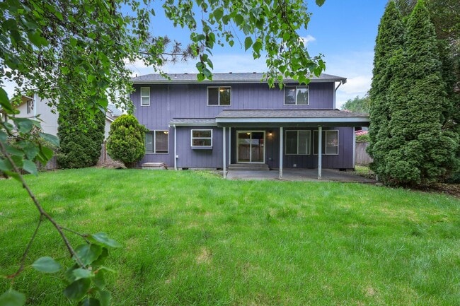 Building Photo - Move in ready now! 4 bedrooms in Lacey - North Thurston School district.