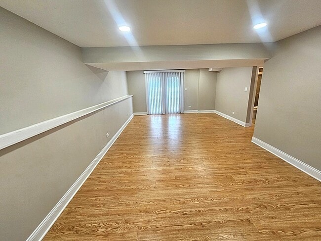 Building Photo - 1038 Cambridge Dr