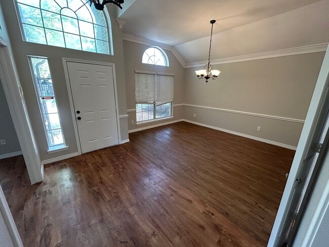 Building Photo - Location....Location....Location....Section 8