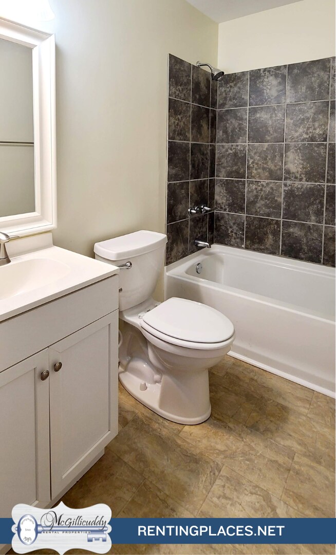 Building Photo - 1202 Holden Dr