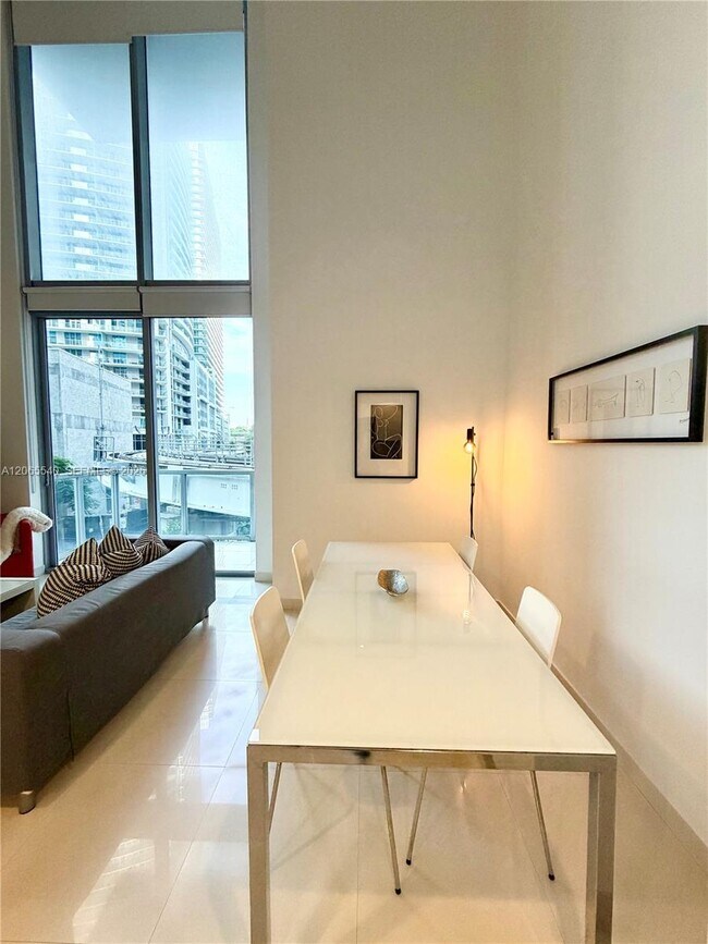 Building Photo - 1050 Brickell Ave