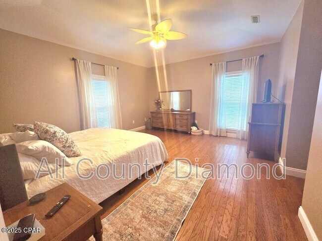 Building Photo - 12207 Lyndell Plantation Dr