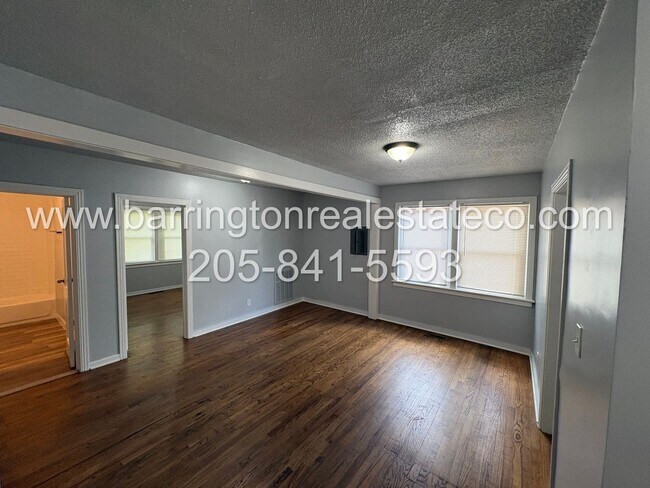 Building Photo - 4401 Ave I