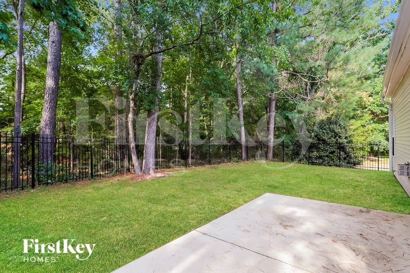 Building Photo - 5401 Cahaba Way
