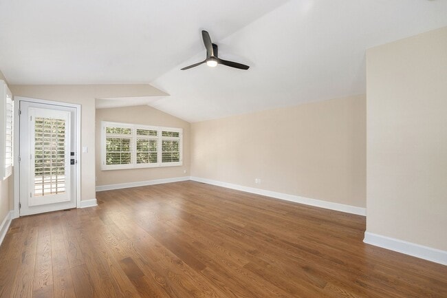 Building Photo - Stunning Home in the Heart of Cherry Creek...