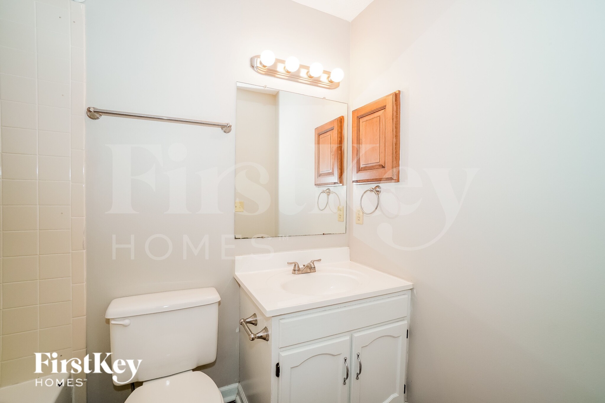 Building Photo - 2882 Torrey Pines Dr