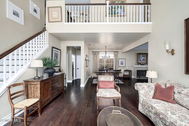 Building Photo - 3024 Hollycrest Ave