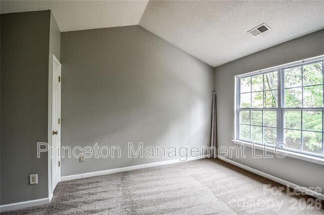 Building Photo - 126 Barnhardt Loop