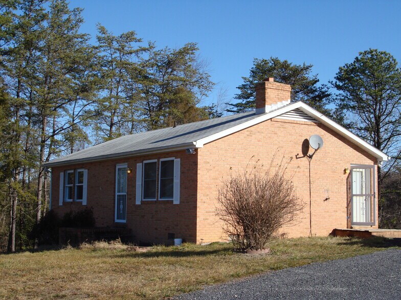 Building Photo - 416 Laurel Mills Rd