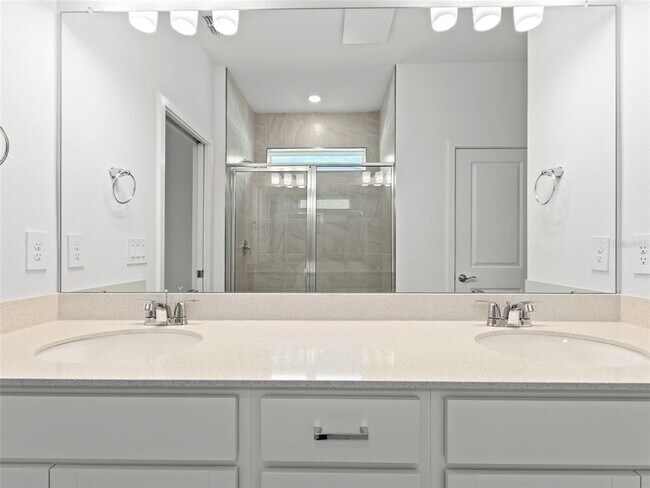 Building Photo - 11234 Sycamore Glen Loop