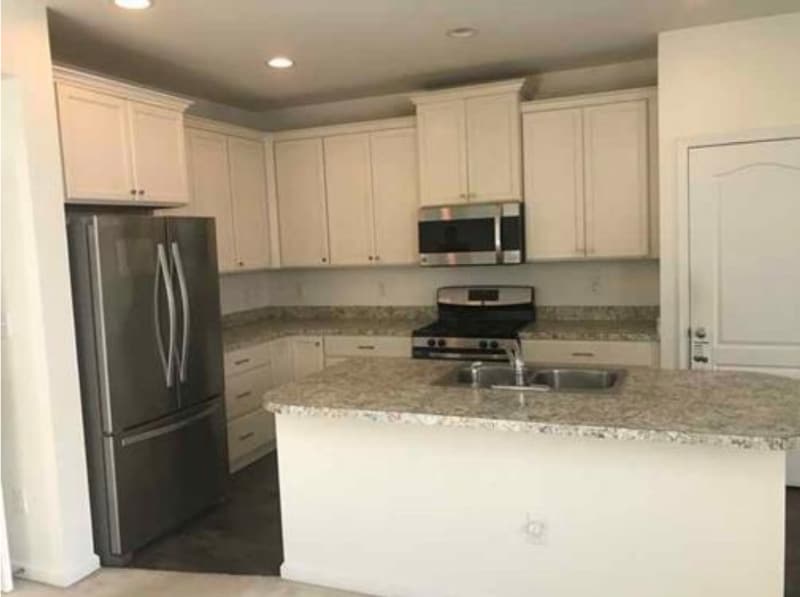 Building Photo - 1670 W Matisse Dr