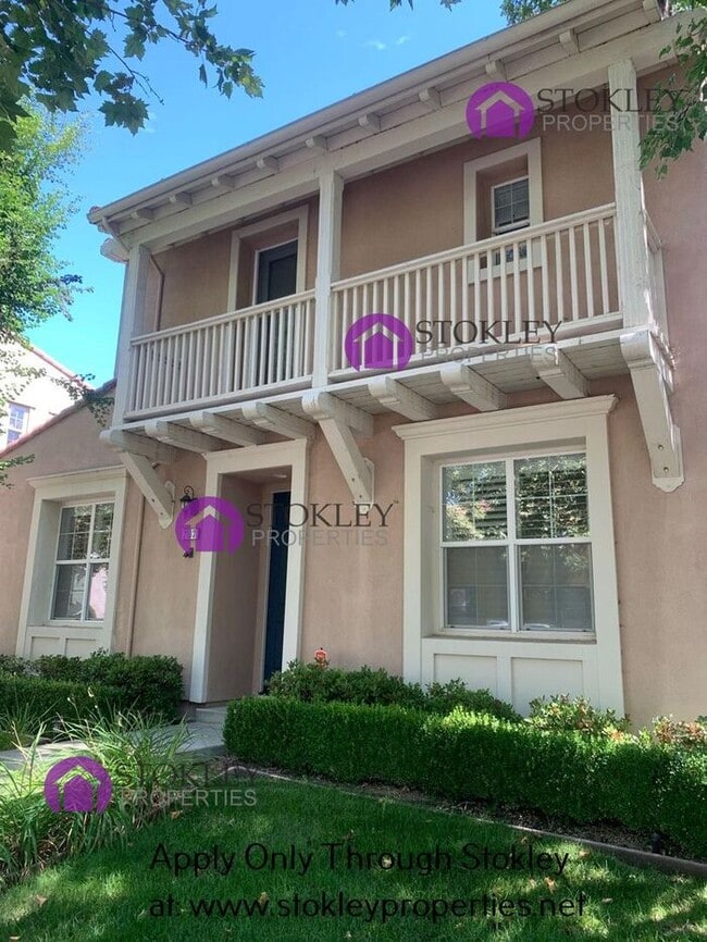 Building Photo - 2103 Maidenhair Way