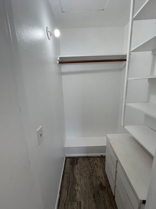 Building Photo - 349 Mar Vista Dr