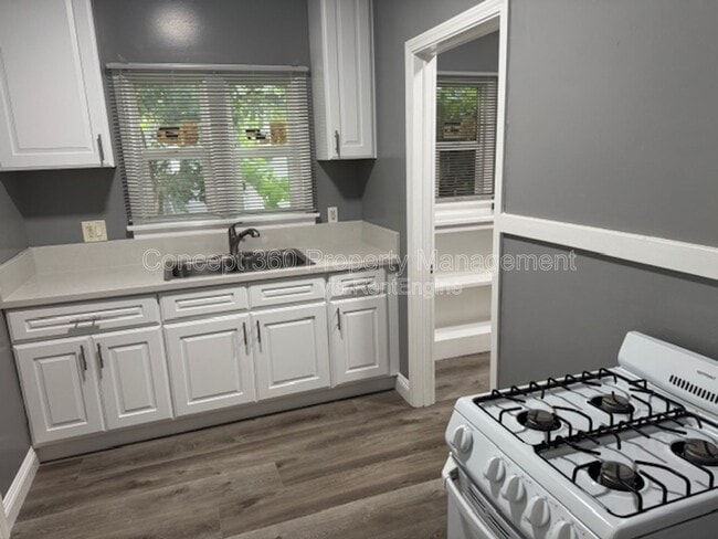 Building Photo - 714 Lime Ave