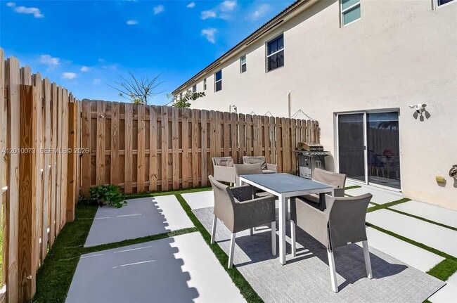 Building Photo - 12221 NW 24th Pl