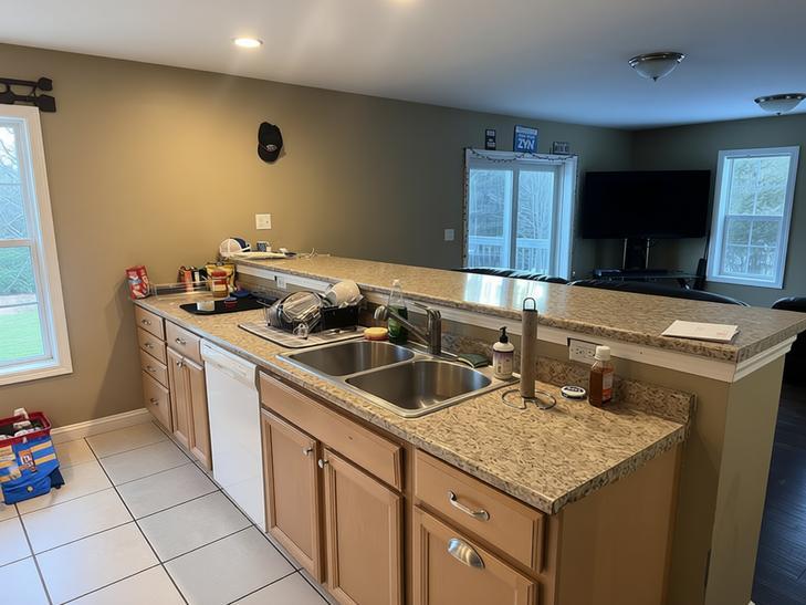 Building Photo - 9 Batmanuel Ln