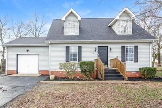 Building Photo - 141 Nelson Dr
