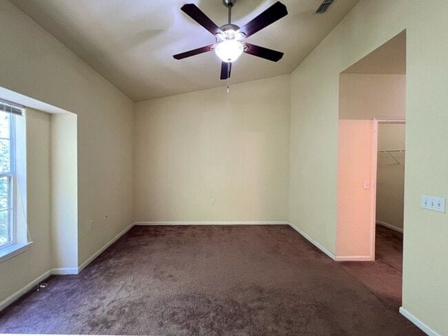 Building Photo - 2/2.5 Town Home in Magnolia Place Available NOW!