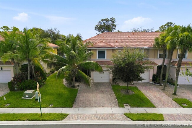 Building Photo - 402 Seminole Palms Dr
