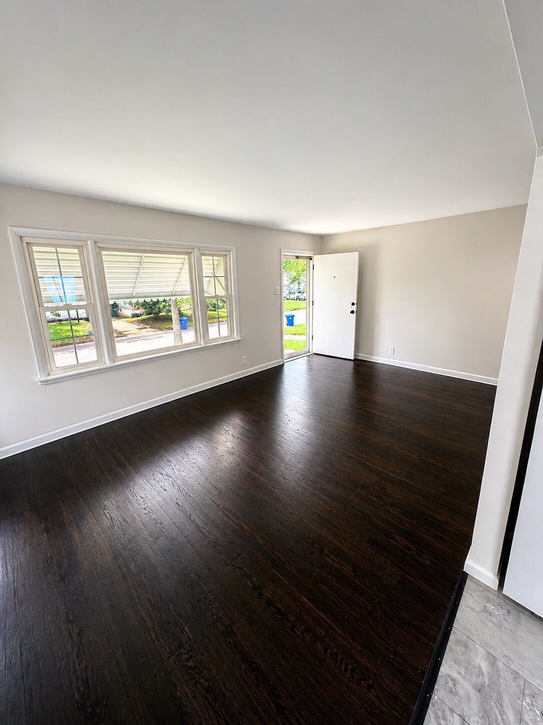 Building Photo - 8649 Kathlyn Dr
